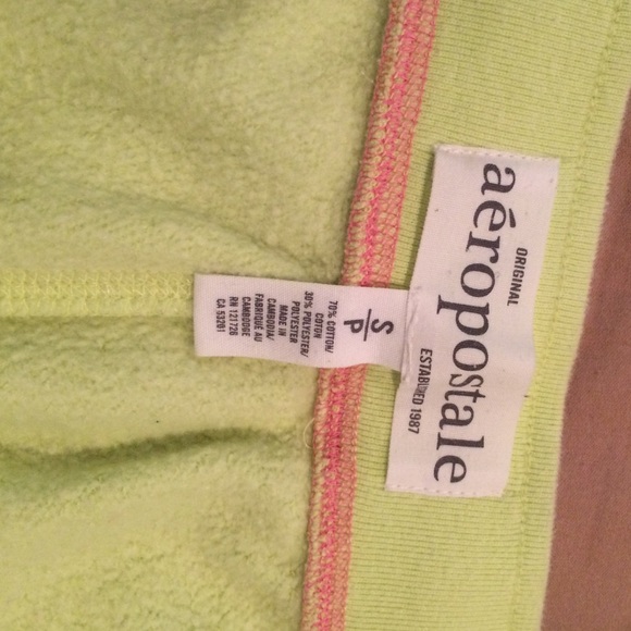 Too small - Picture 4 of 4