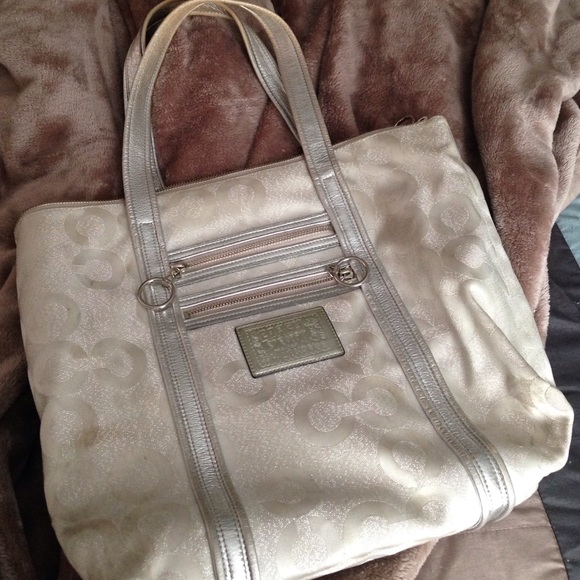 Silver Coach Poppy tote