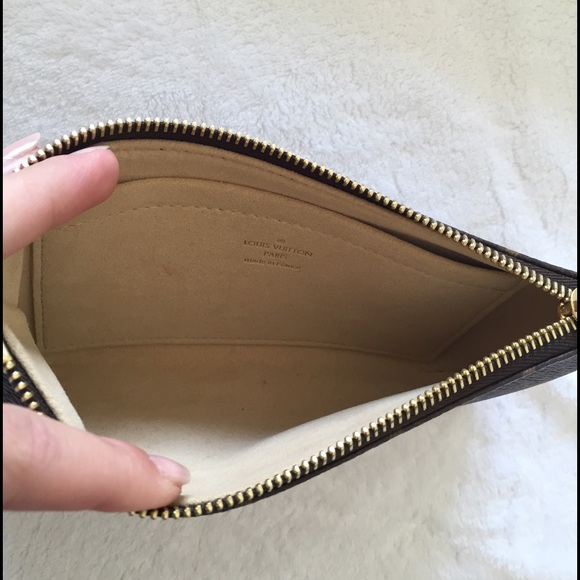 💕Traded! 💕 LV Milla MM Monogram Clutch - Picture 3 of 4