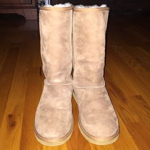 Brown boots in perfect condition!