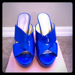BCBG Generation Women's Blue Wedges Size 6.5