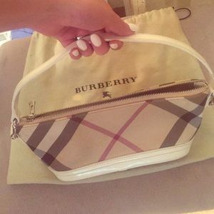 Small authentic Burberry purse