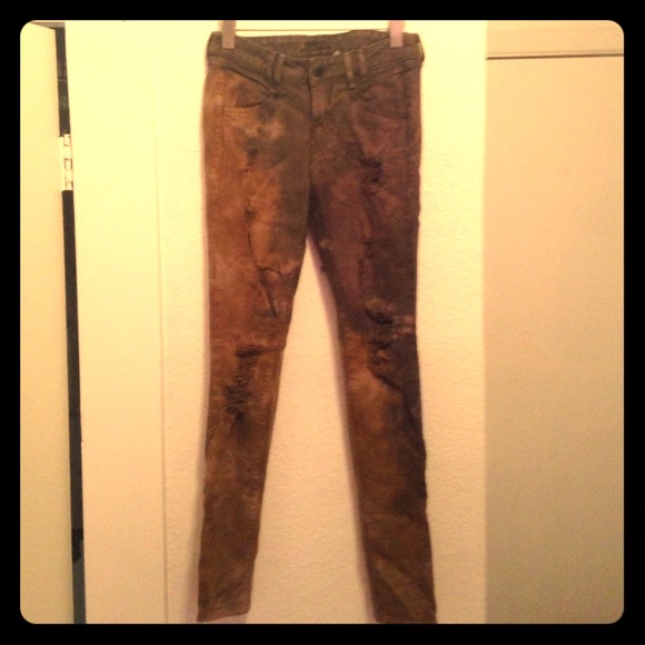Distressed ombré skinny jeans