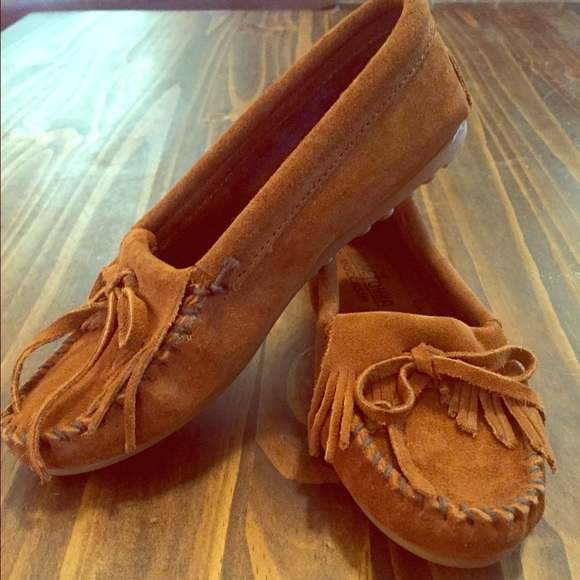 Minnetonka Shoes - Minnetonka women's moccasins