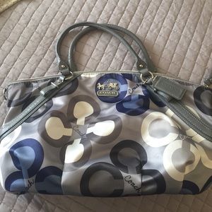 Coach purse w/ matching wristlet