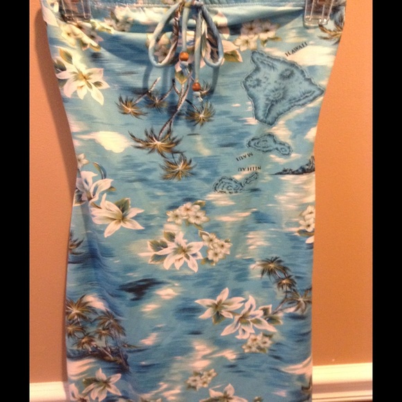 💙Pretty Hawaiian Dress 💙 - Picture 4 of 4