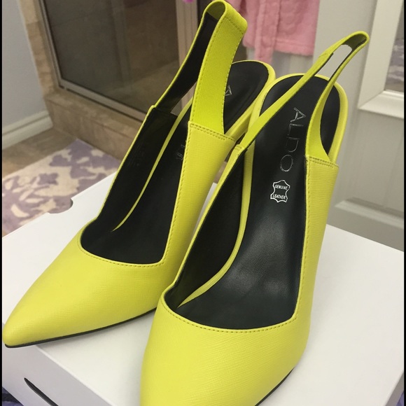 Aldo Yellow 6 1/2 Heels
