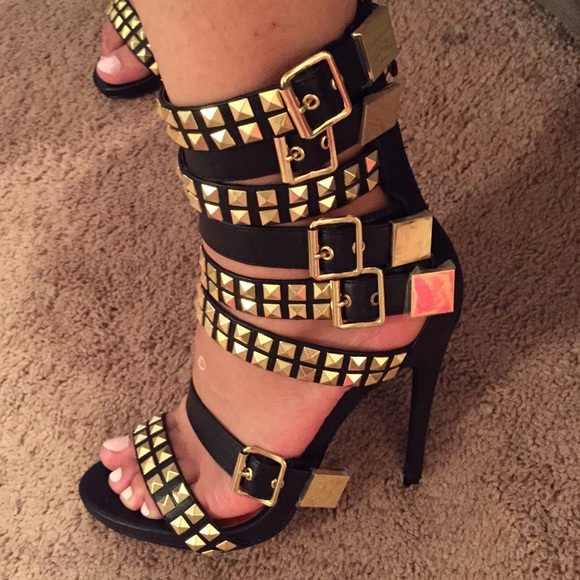 Naveah heels