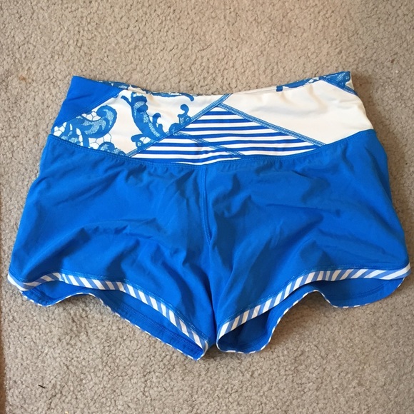 Lululemon groovy shorts