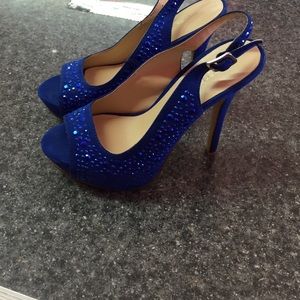 Shoe dazzle blue heels 6.5