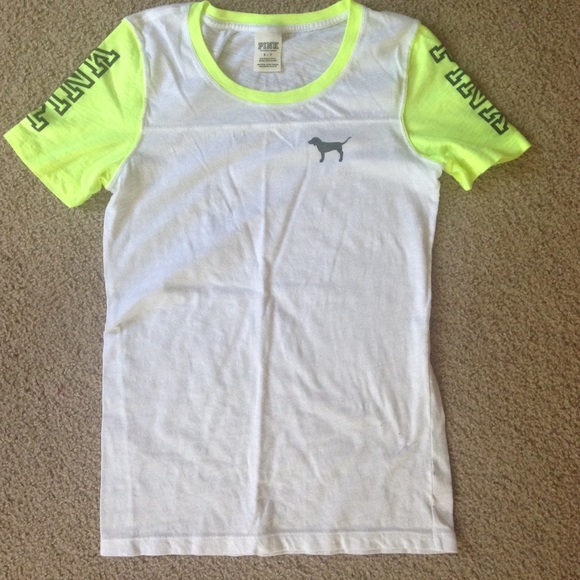 vs Pink tshirt