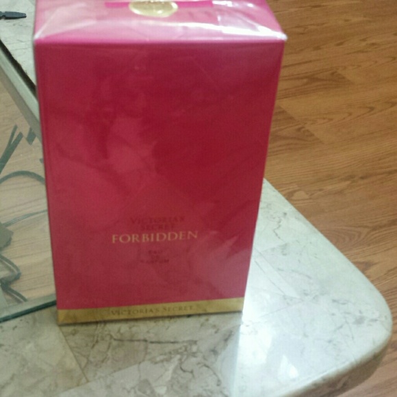 Victoria's Secret Perfume in FORBIDDEN