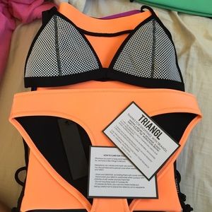 triangl bikini