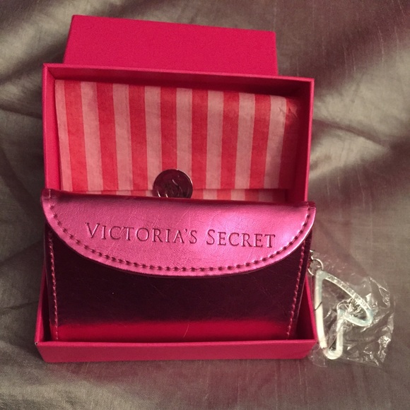 VICTORIAS SECRET ID/CREDIT CARD/MIRROR
