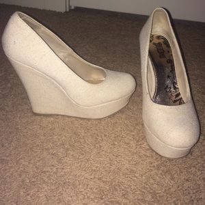 Brash platform wedges