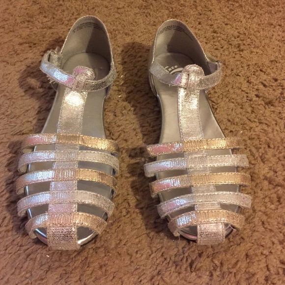Kids sandals  worn 2 times