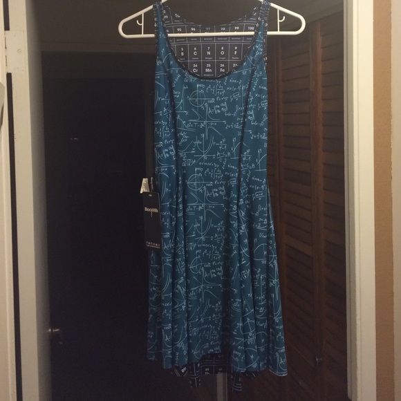 ❌ SOLD ❌ Periodic Table vs Math Inside Out Dress - Picture 2 of 4