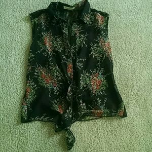 Black floral, button up tank