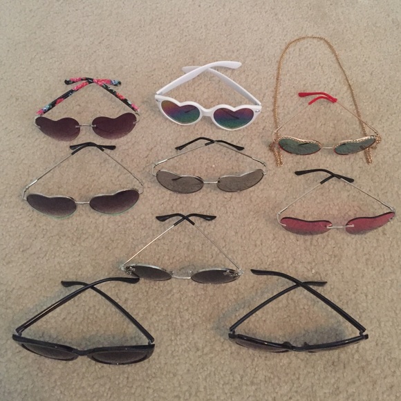 Sunglasses ✌🏼️SOLD - Picture 2 of 3