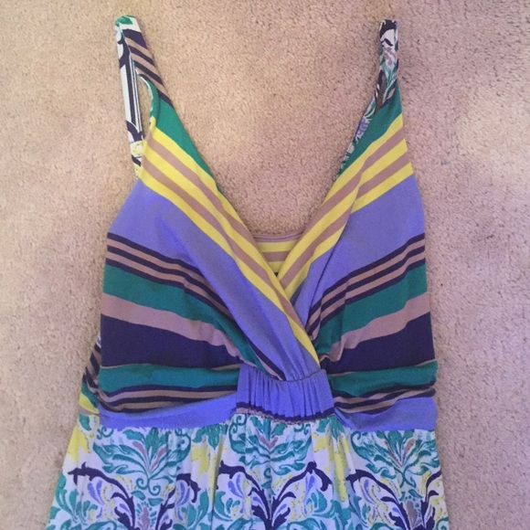 Spring dress - Picture 3 of 3