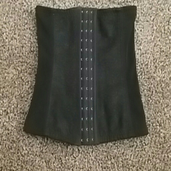 Waist trainer!!