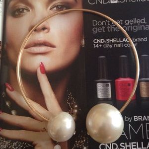 Choker costume necklace