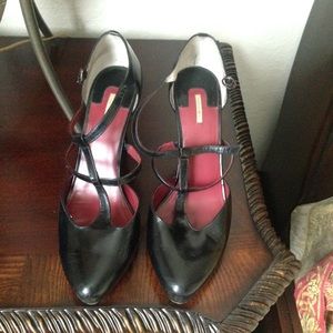 Mary Jane Heel Size: 9 Color: Black