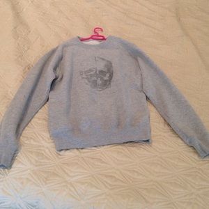 Brandy Melville pull over sweater