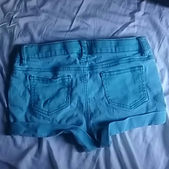 Shorts - Picture 2 of 2