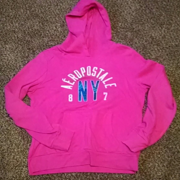 Areo pull over hoodie