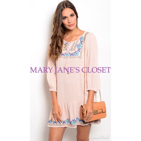 Dresses & Skirts - 🌸🍃Adorable blush dress, S M L🍃🌸