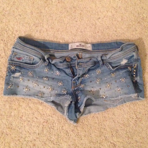 Cute Hollister denim shorts!