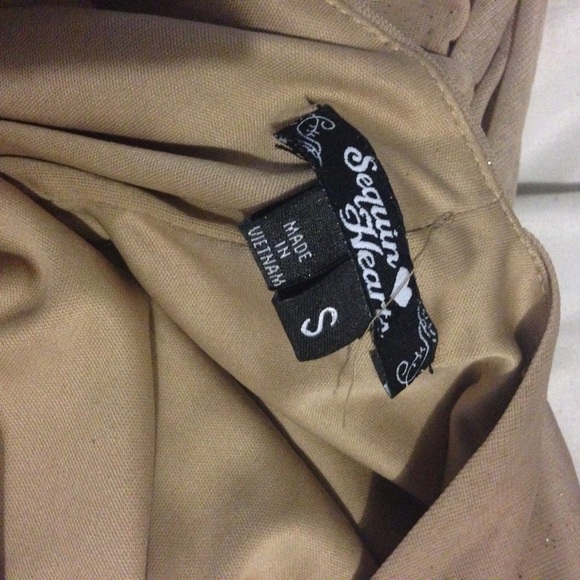 ✋SOLD✋ homecoming/party dress ✨ - Picture 4 of 4