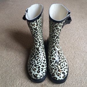 Cheetah rain boots
