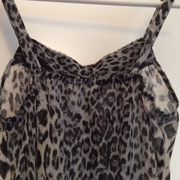 Shear leopard print top - Picture 3 of 3