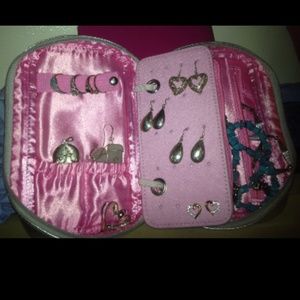 Travel jewelry holder/organizer