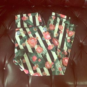 NWOT Lululemon Crop Leggings