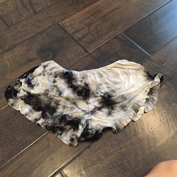 Rare tiedie ruffle shorts