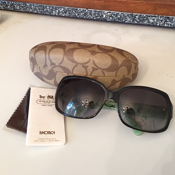 COACH black Ginger sunglasses