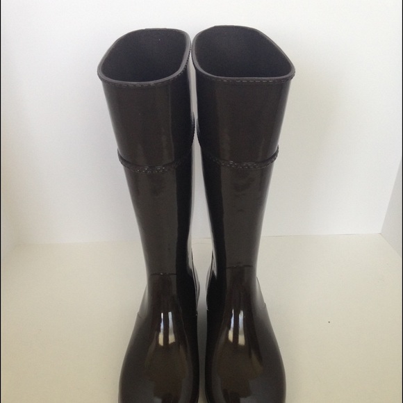 🎁SOLD🎁 NEW Michael Kors Brown Wedge Rain Boots - Picture 2 of 4
