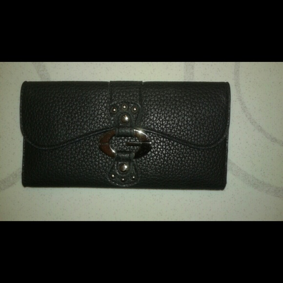 Trendy Black GUESS Wallet
