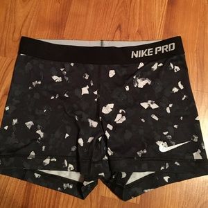 nike compression shorts
