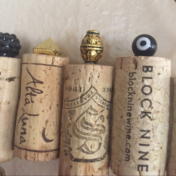 Handmade Cork Jewlery Holder - Picture 4 of 4