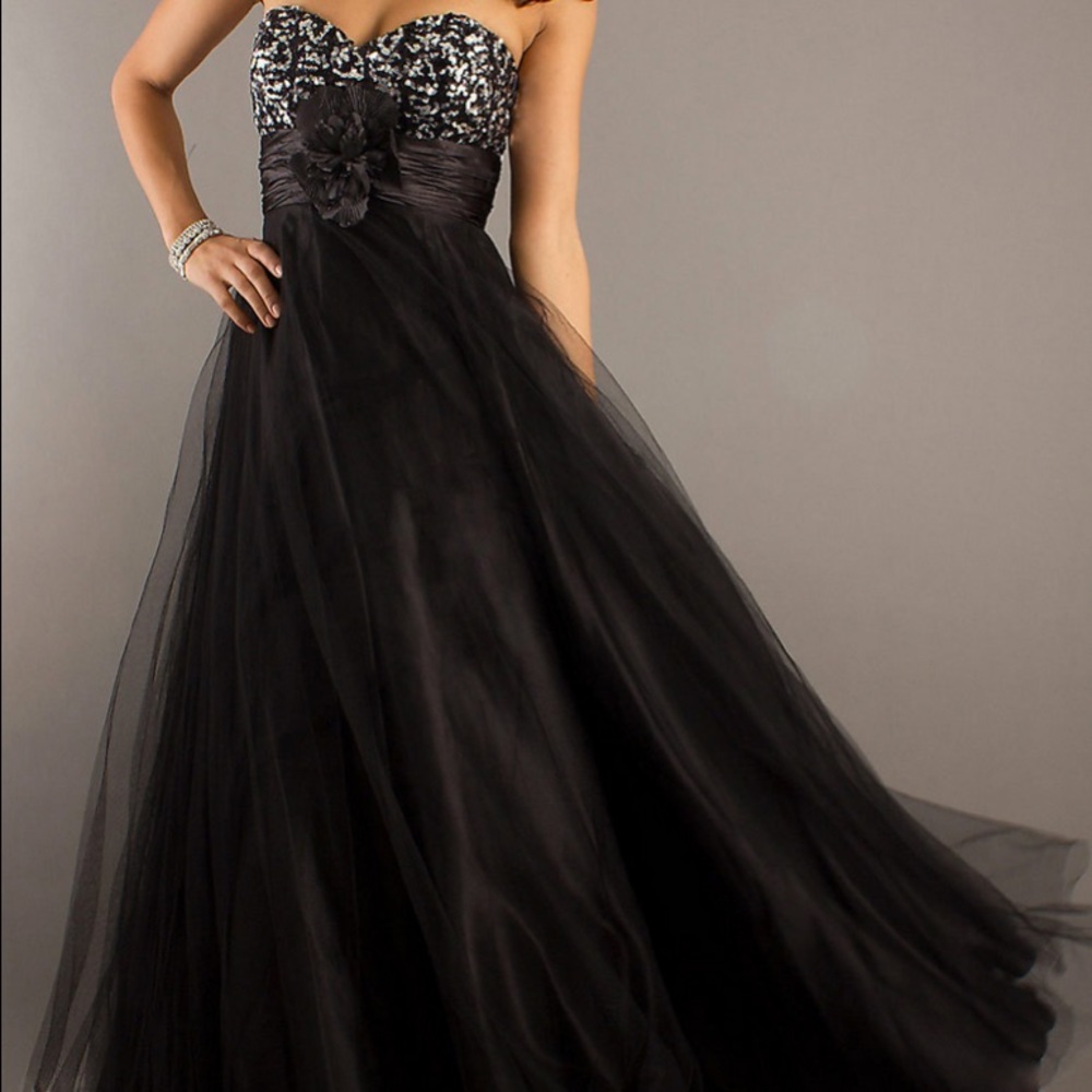 Gorgeous Black Shimmer Ballgown Prom Dress