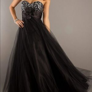 Gorgeous Black Shimmer Ballgown Prom Dress