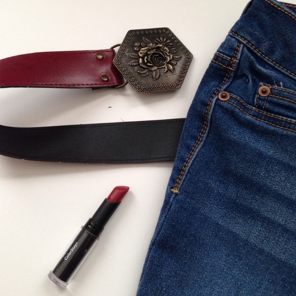 Vintage Rose Maroon Belt