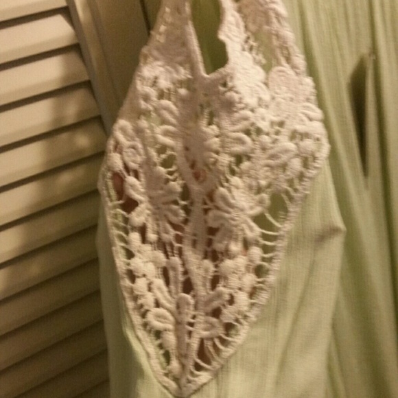 Green Lace Francescas Dress - Picture 2 of 4