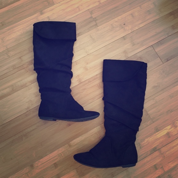 Knee Length Black Suede Boots