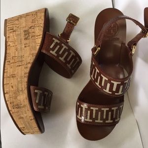 Tory Burch authentic basically new