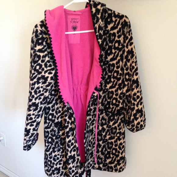Betsy Johnson sexy robe